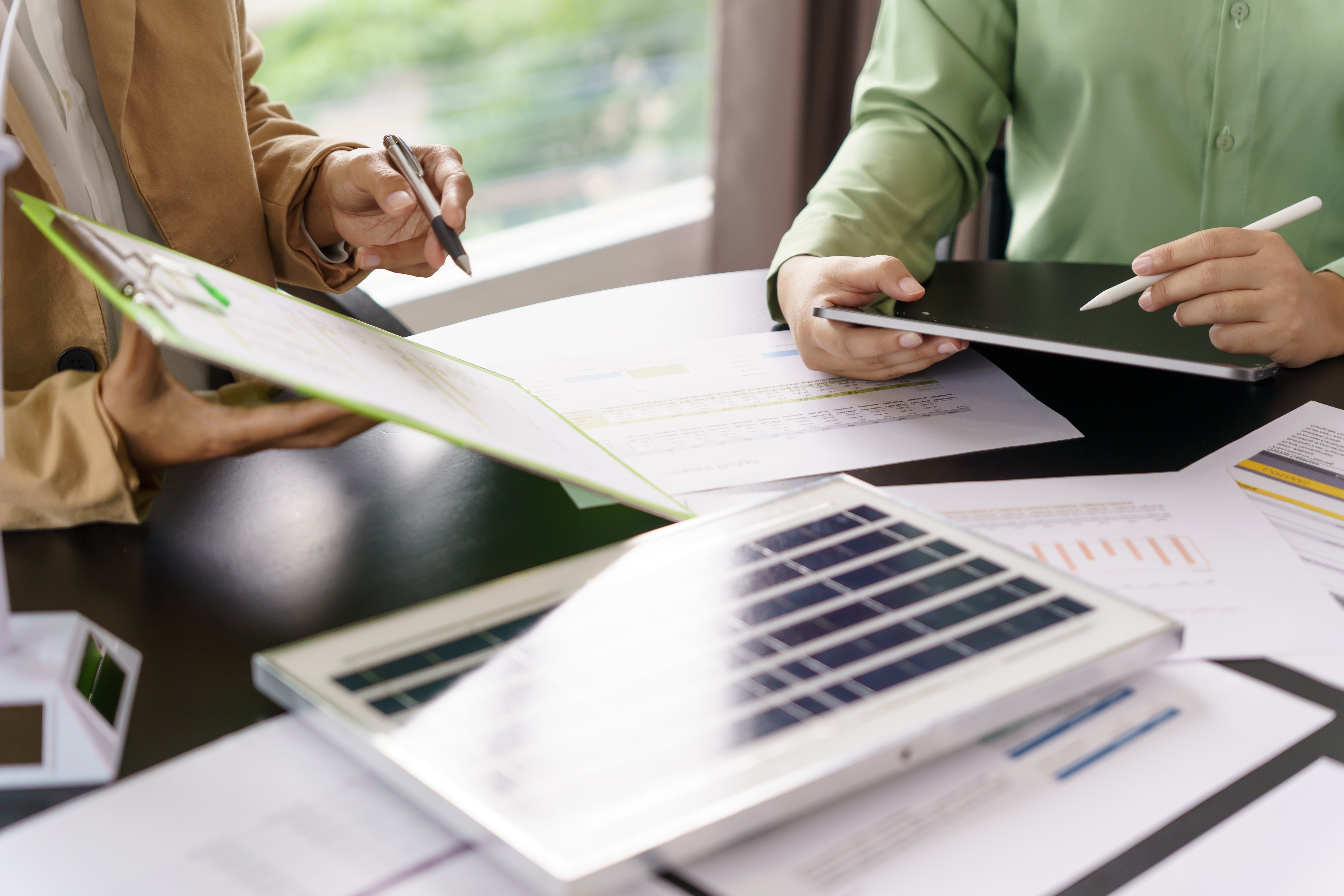 shutterstock_2357011985